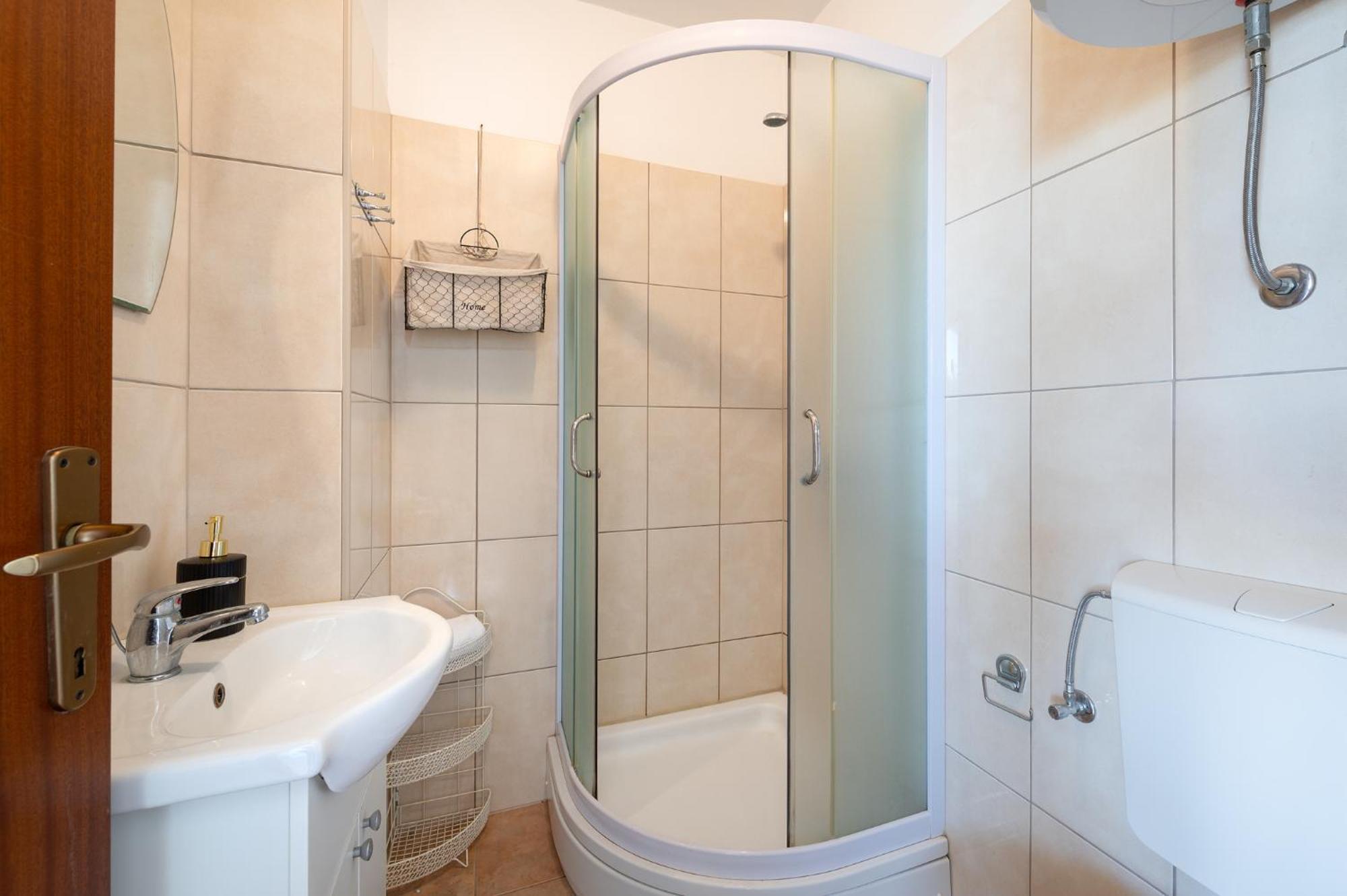 Apartmani Kardum Brodarica ภายนอก รูปภาพ